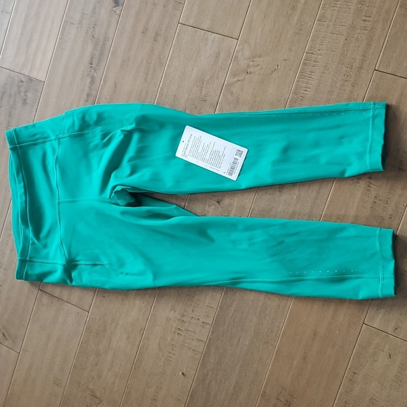 Lululemon Swift Speed HR Crop - Picture 2 of 4
